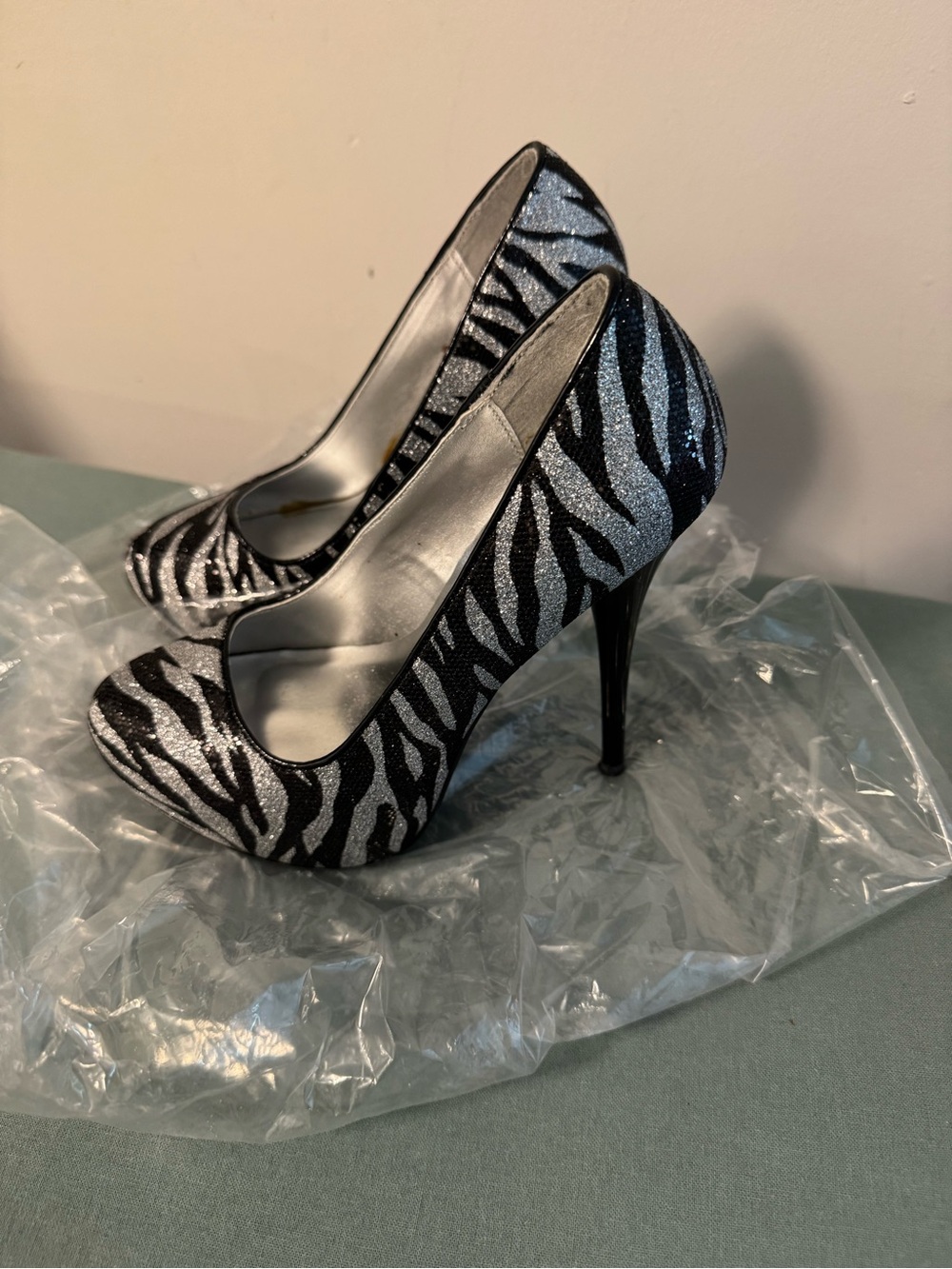 Sparkle Zebra Print Platform Pumps - Silver/Black - Picture 3 of 4